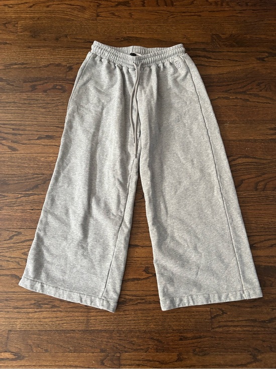 Princess Polly Pants - Princess Polly Cropped Wide Leg Culotte Relaxed Heather Gray Sweat Pant 4
